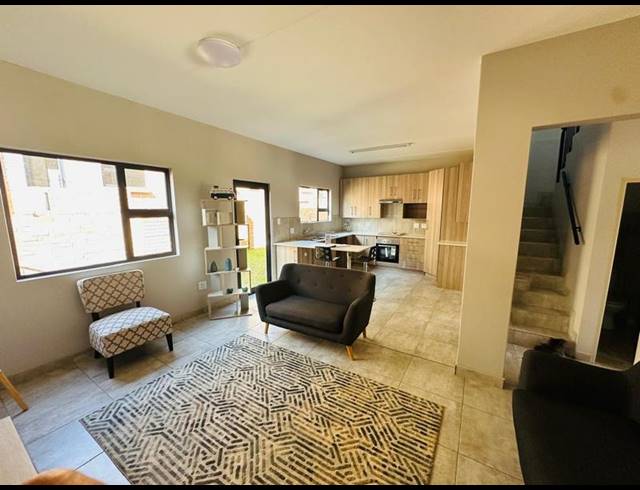 3 BEDROOM TOWNHOUSE FOR SALE IN WITBANK CENTRAL